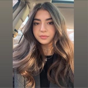 Meet your Posher, Maria